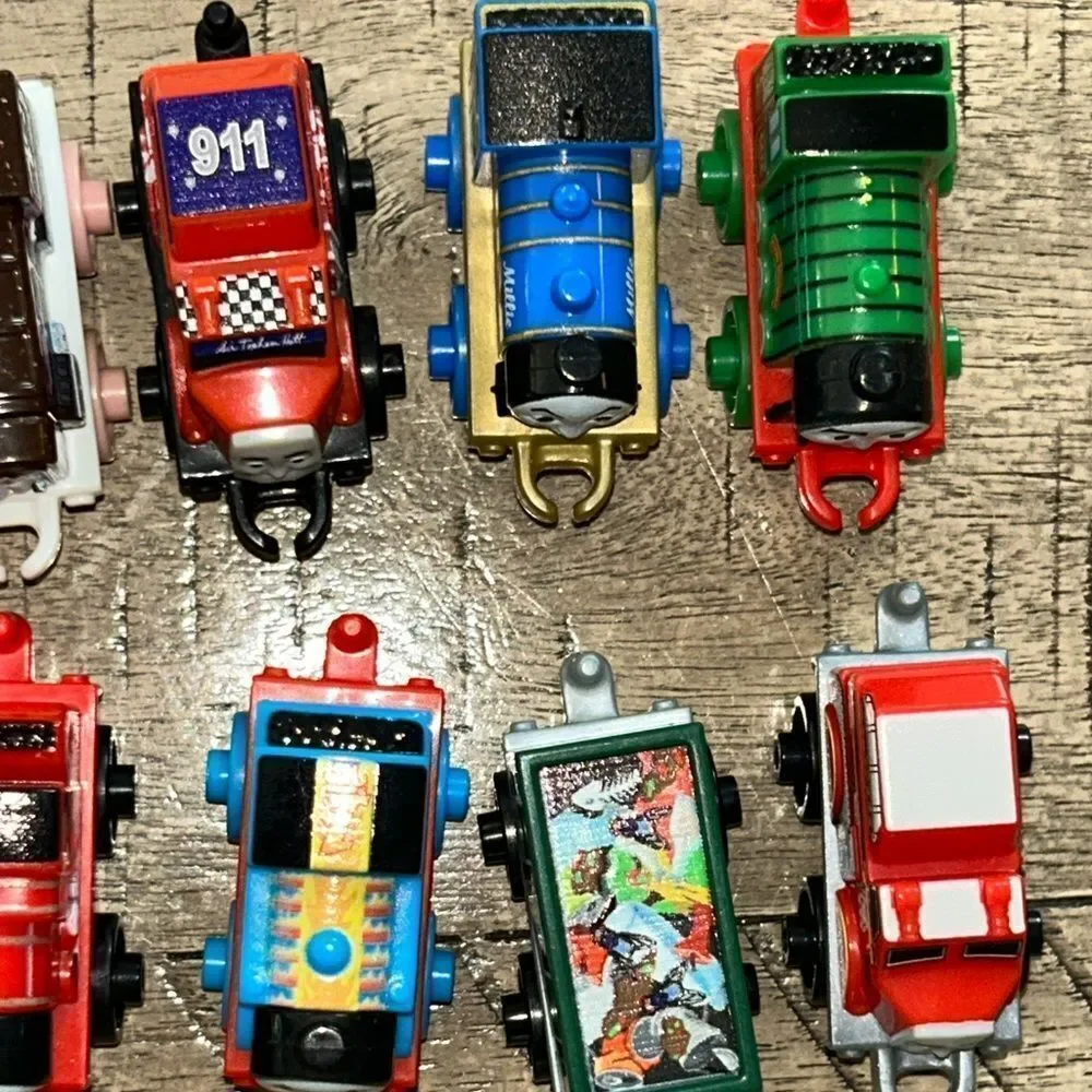 Mini Thomas Train 🚂 Toy Set. Choo Choo!! J12A - 12 mini engines Percy Millie